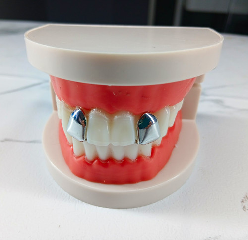 Silvery tooth grillz - 2,