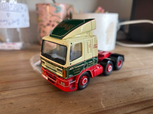Corgi daf ken - corgi,