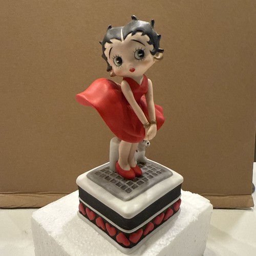 Betty boop skirt blowing - boop,