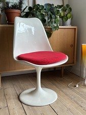 White Replica Eero Saarinen Tulip Swivel Chair