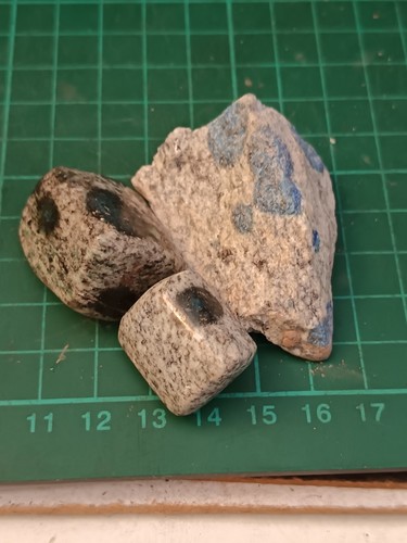 Blue azurite granite - in,