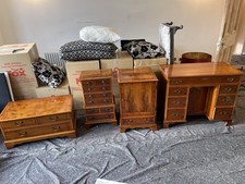 English yew veneer - veneer, furniture
