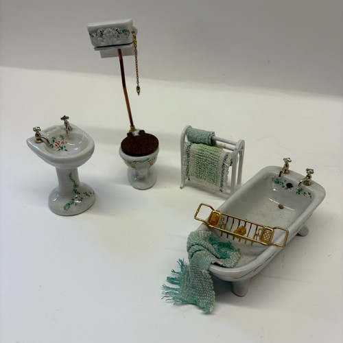Scale dolls house - dolls,