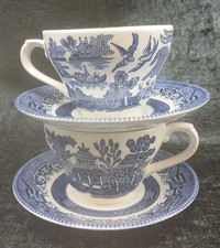Pair Of Blue & White Willow