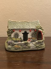 Lilliput Lane pixie House
