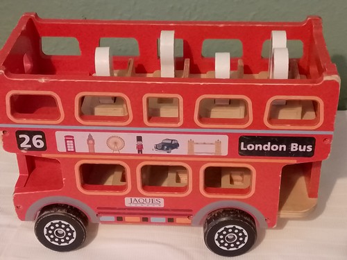 Jaques london wooden bus - london, 26