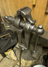 Antique Blacksmith Leg Vice /