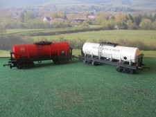 TRI-ANG TANK WAGONS