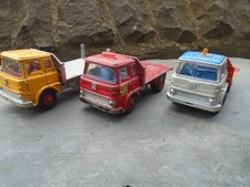Vintage Dinky Toys, 2 Bedford