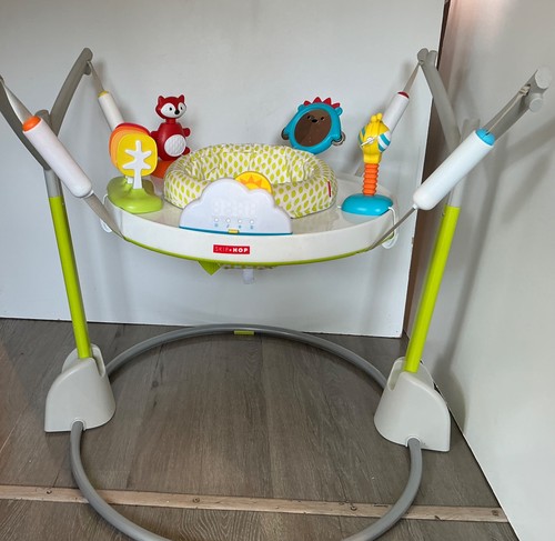 Baby skip hop activity - skip,