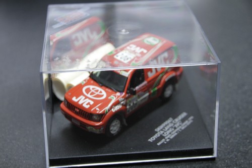 Skm99067 toyota land - toyota,