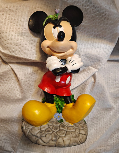 Disney mickey mouse garden - mouse,