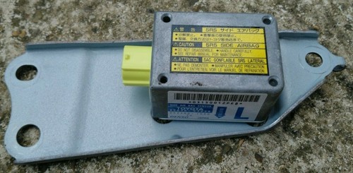 Lexus is200 mk1 nsf - 98-05,