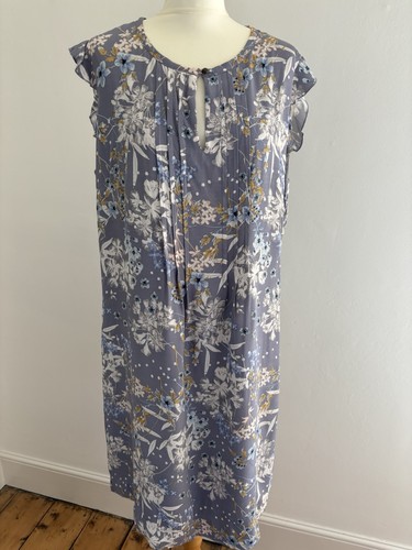 Bnwt women grey multi - grey, multi-print
