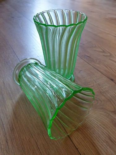 Bagley green glass - ●●2,
