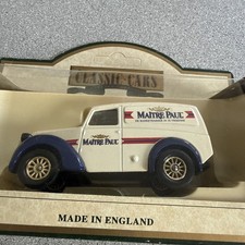Lledo Morris Z Van 1950 Maitre