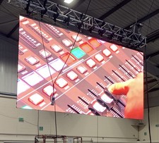 GloShine Legend 3.9 LED SCREEN OUTDOOR WALL VIDEOWALL / BIG SCREEN 20 SQm