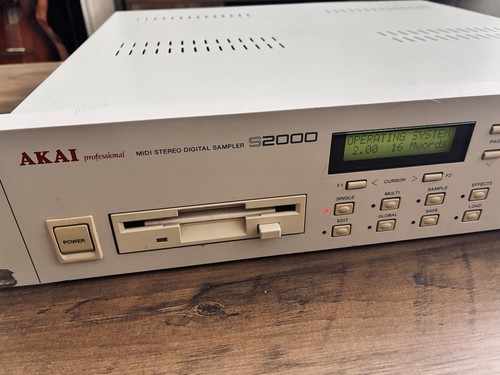 Akai s2000 classic rack - akai,