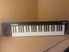 Alesis Q49 MKII - 49 Key USB MIDI Keyboard Controller, FAULTY USB PORT