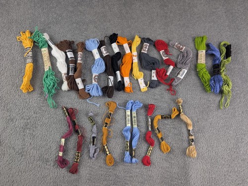 Skeins tapestry wool - 25, of