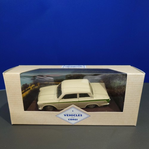 Corgi ford cortina - ford,