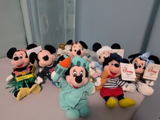 Disney Store Minnie Mickey