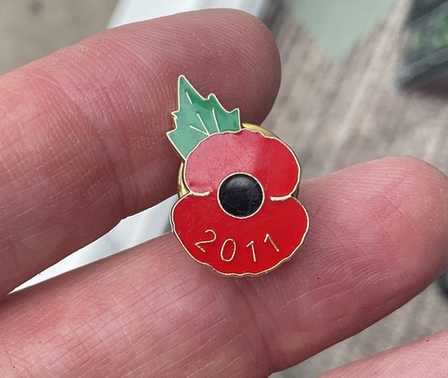 Remembrance enamel poppy - remembrance,