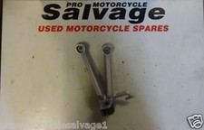 SUZUKI GSXR 750 2004 2005 K4 K5:FOOTREST HANGER - REAR LEFT:USED MOTORCYCLE