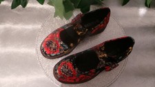 PAVERS BLACK RED FLORAL PRINT
