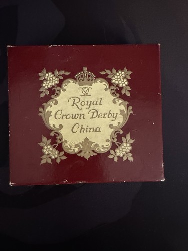 Crown derby - crown,