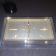 Looping 8 Day Alarm Desk