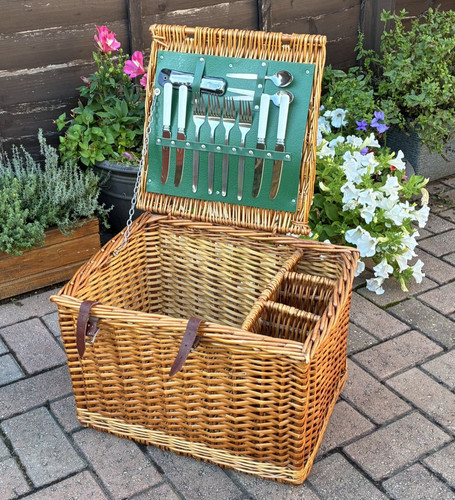 Vintage wicker picnic hamper - wicker,
