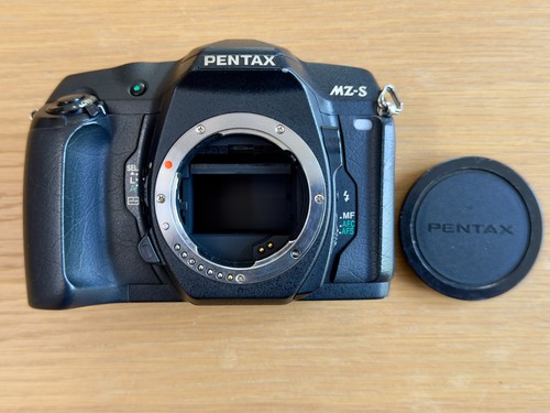 Pentax 35mm film slr - pentax,