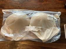 Strapless Wireless Bra With Front Closure 36
