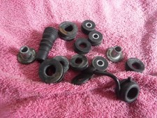 KAWASAKI GPZ400R JOB LOT OF VARIOUS RUBBER GROMMETS ETC