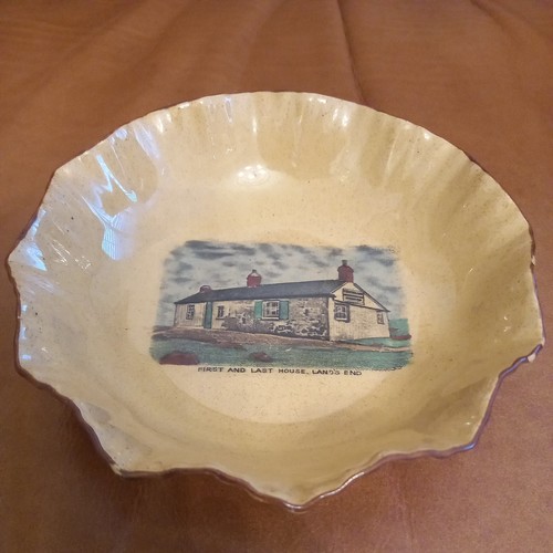 Goss crested china model - china,