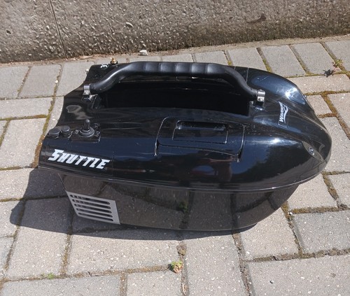 Waverunner shuttle bait boat - waverunner,