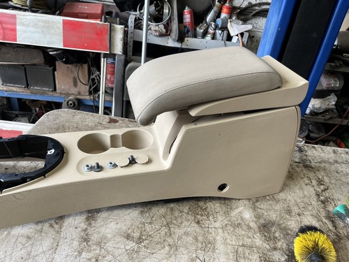 Touran ratchet armrest - vw,
