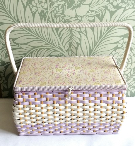 Large vintage woven - vintage, plastic
