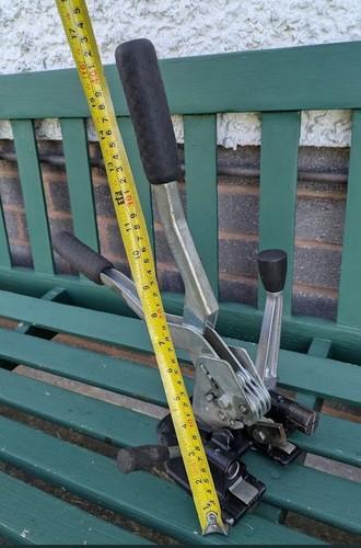 Pallet strapping tool heavy - tool.,