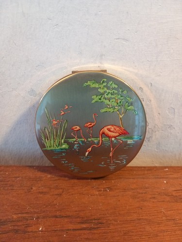 Vintage melissa powder compact - vintage,