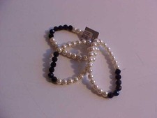3 x Bracelets on Elastic White Pearls and faceted Black Beads Design (CH)