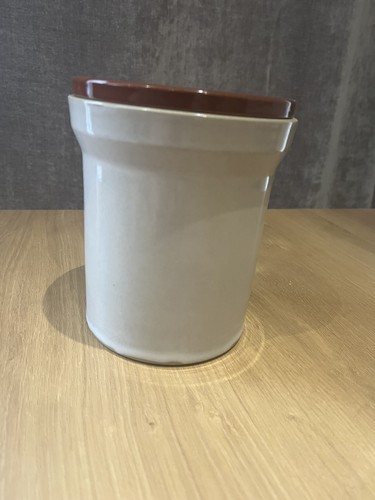 Denby stoneware large jar 5 - large, 5.5