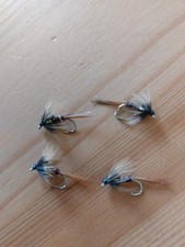Cruncher Flies Gold Flash Size