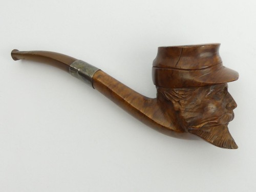 C1900 hand carved briar - hand,