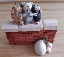 Peter Fagan Colour Box Cats Chorus 3 Cats On Wall Vintage 1983 Hand Painted VGC