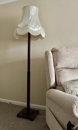 Standard lamp with lampshade - standard,