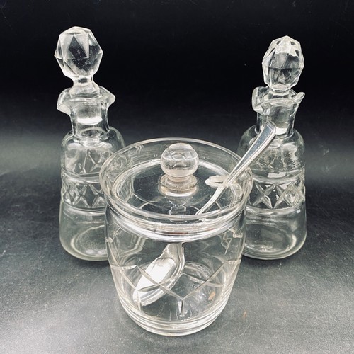 Two glass dressing - dressing, &