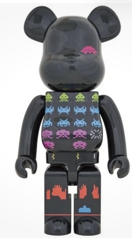 Space invaders 1000 bearbrick - space,