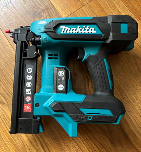 Makita dst630z lxt 18v ion - 18v, li-ion